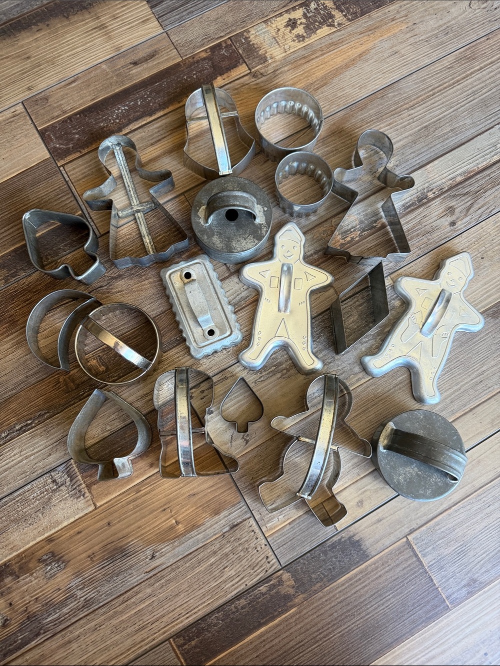 Vintage Metal Cookie Cutter Set - Assorted Shapes in Silver